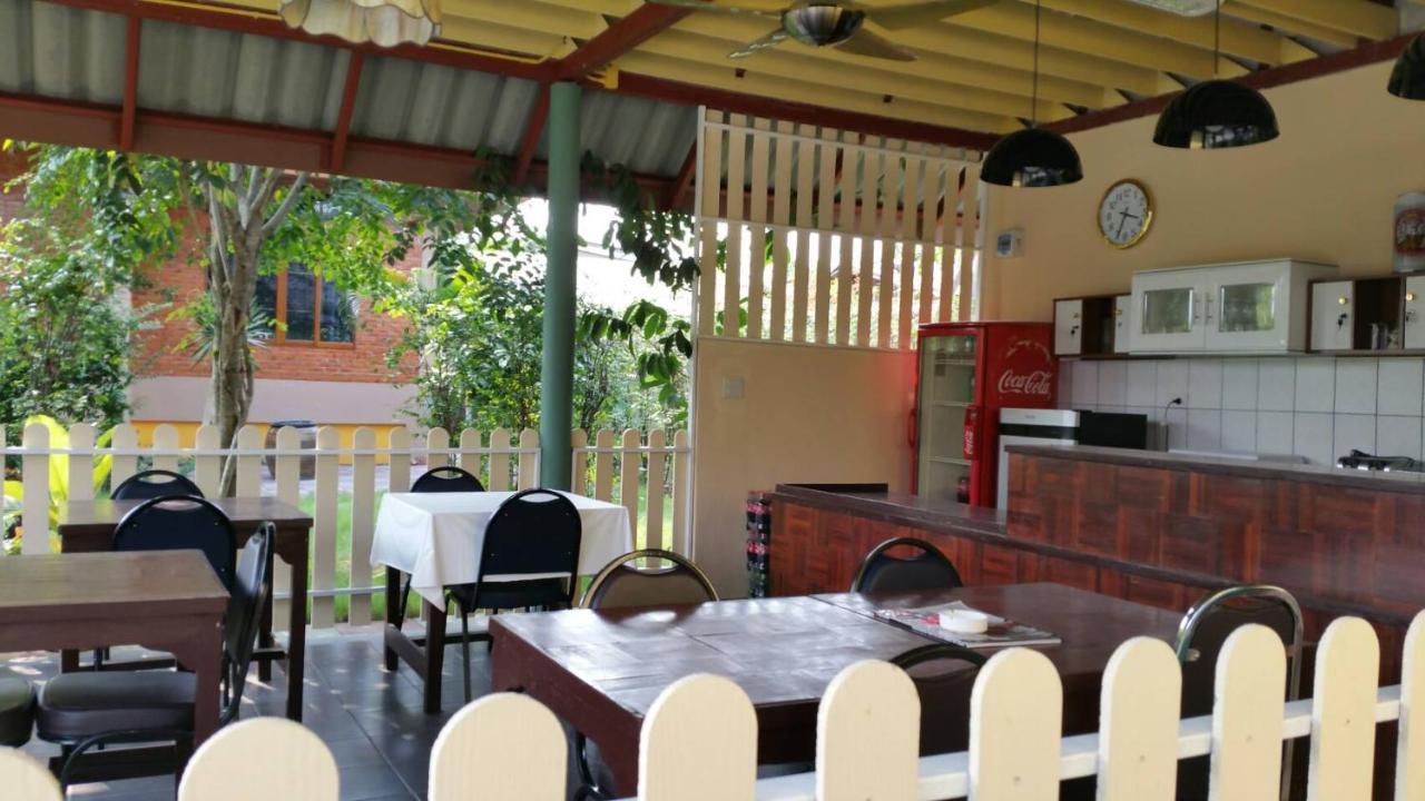 Hotel Baan Penny Ayutthaya Exteriér fotografie