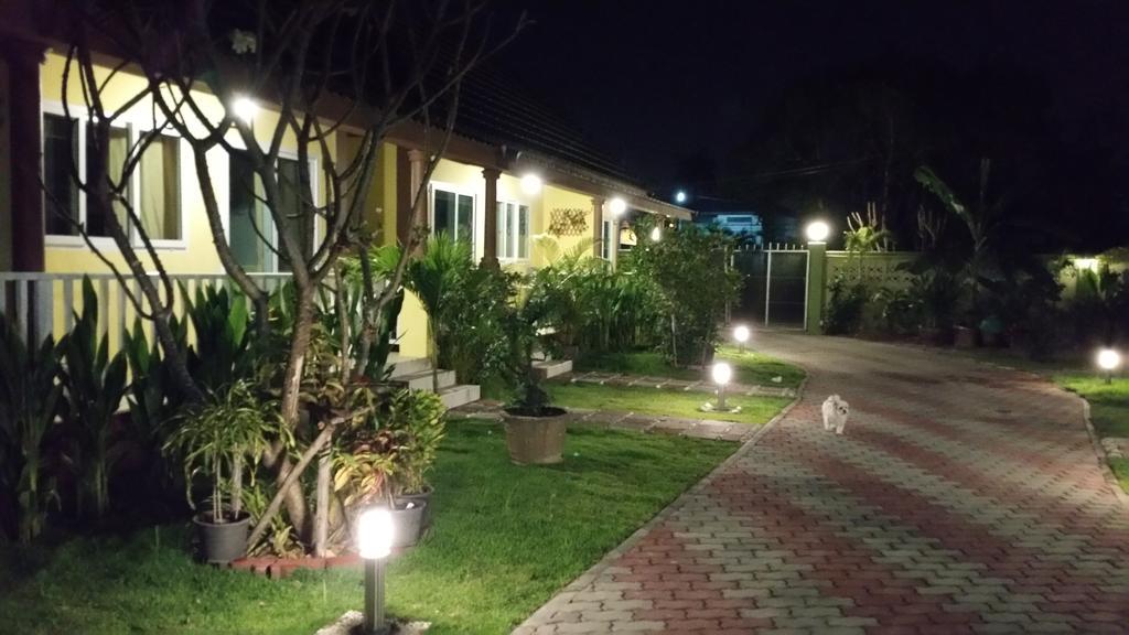 Hotel Baan Penny Ayutthaya Exteriér fotografie