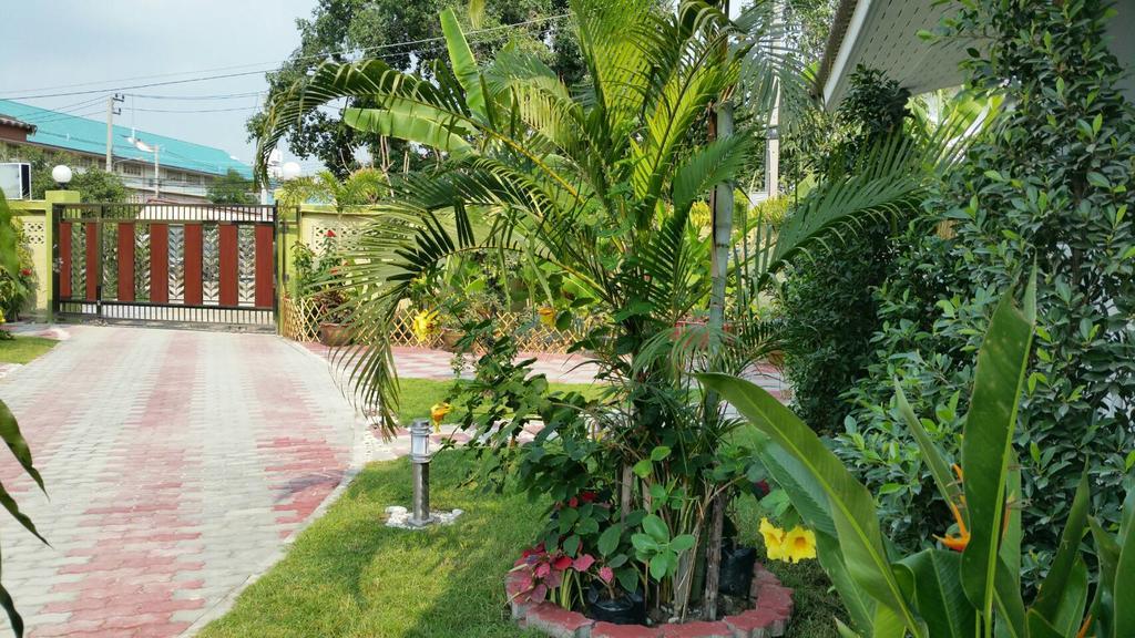 Hotel Baan Penny Ayutthaya Exteriér fotografie